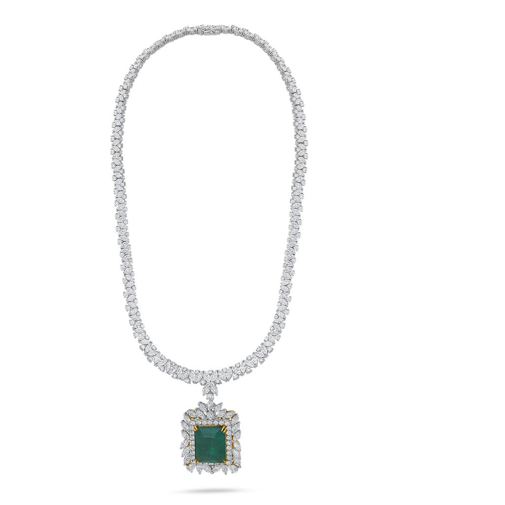 24.42 ct Emerald and Diamond Necklace — view 4