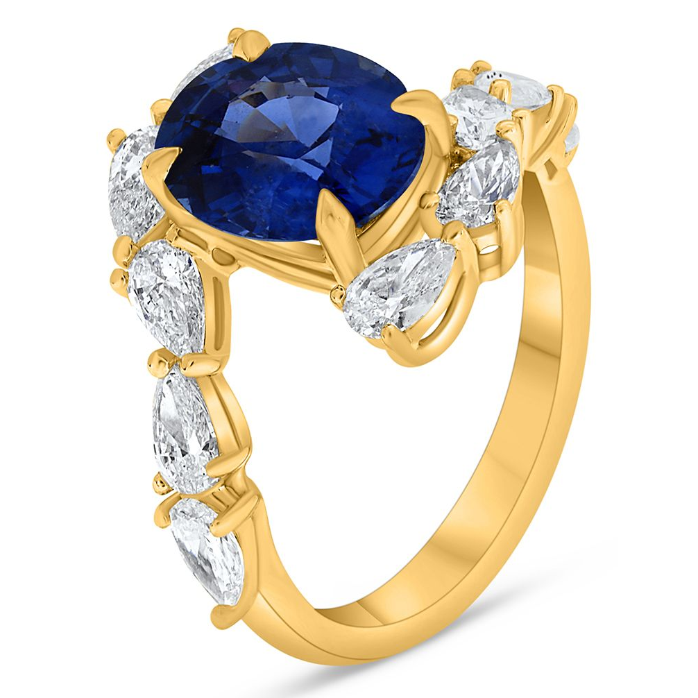 Oval Sapphire Ring — view 3