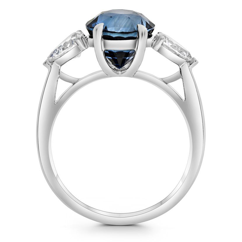 Oval Sapphire Ring — view 5
