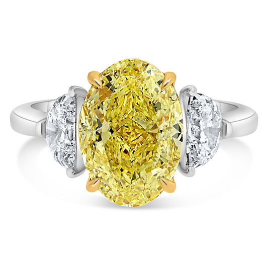 4.01 ct Fancy Light Yellow Oval Diamond Ring — view 1