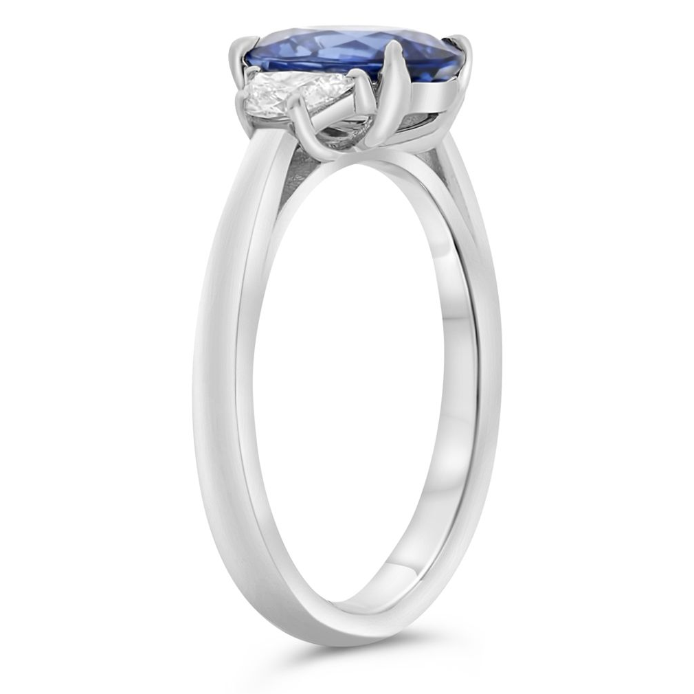 Oval Sapphire Ring — view 3
