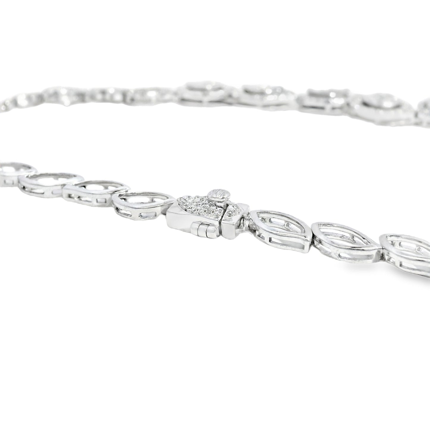 18k White Gold 13.04ctw Natural Mixed Cut Diamond Set Leaf Drop Necklace