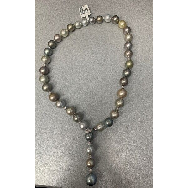 Pearl Necklace — view 1