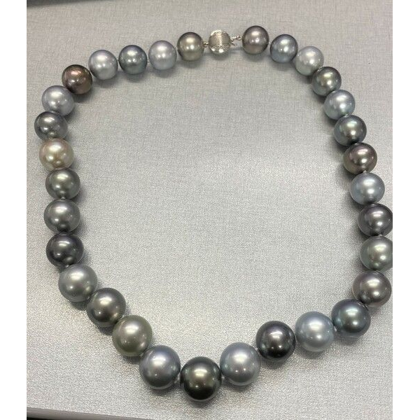Pearl Necklace — view 1