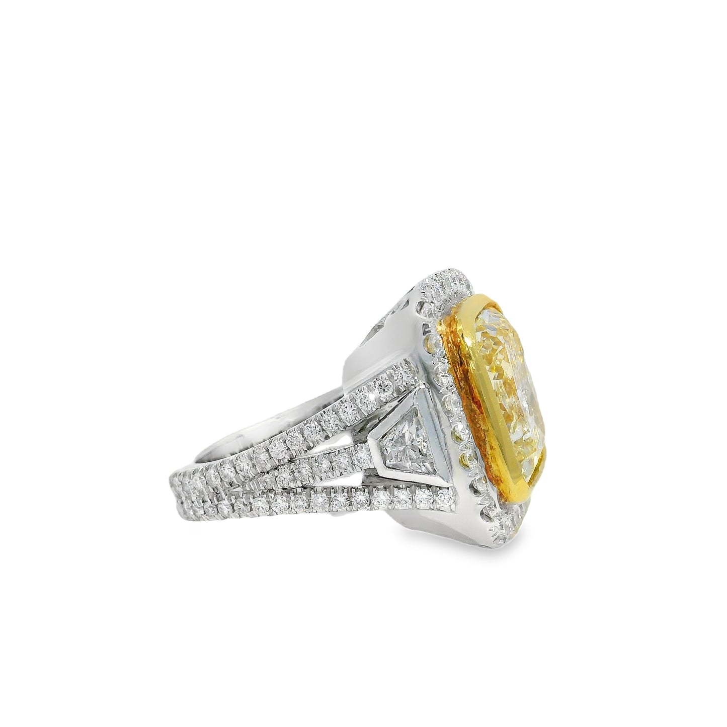 18k White Gold 10.67ct Fancy Light Yellow Diamond Ring
