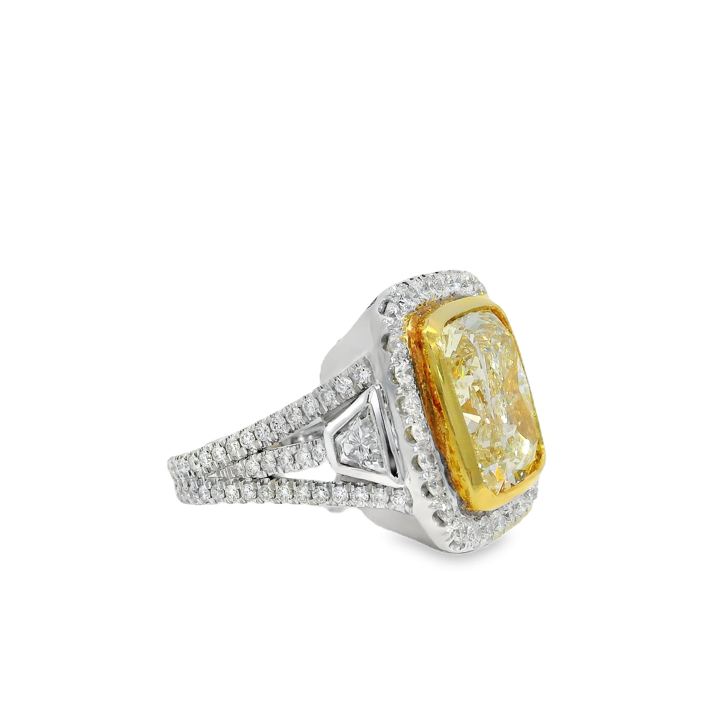 18k White Gold 10.67ct Fancy Light Yellow Diamond Ring