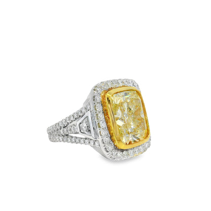 18k White Gold 10.67ct Fancy Light Yellow Diamond Ring