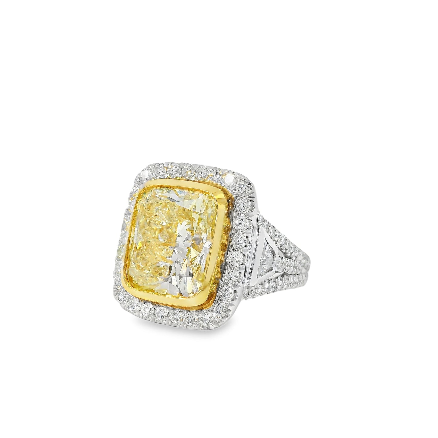 18k White Gold 10.67ct Fancy Light Yellow Diamond Ring