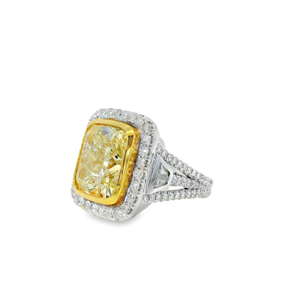 18k White Gold 10.67ct Fancy Light Yellow Diamond Ring