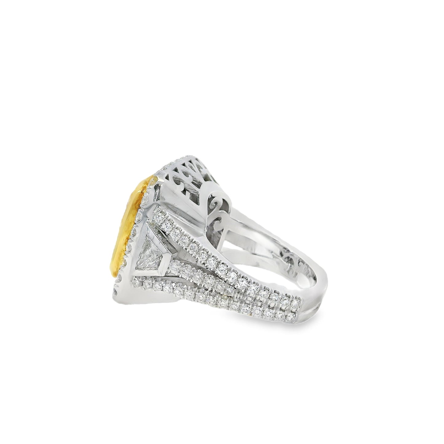 18k White Gold 10.67ct Fancy Light Yellow Diamond Ring