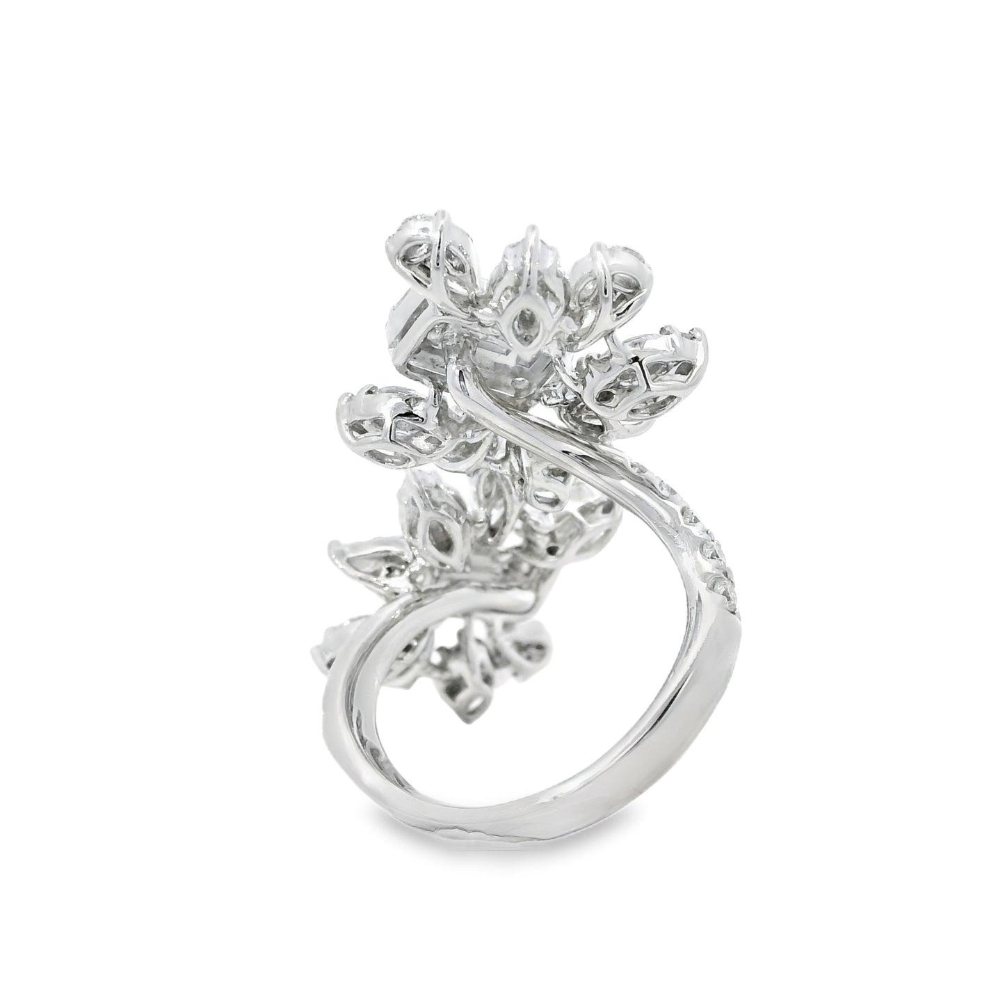 18k White Gold 3.61ctw Natural Diamond Flower Ring