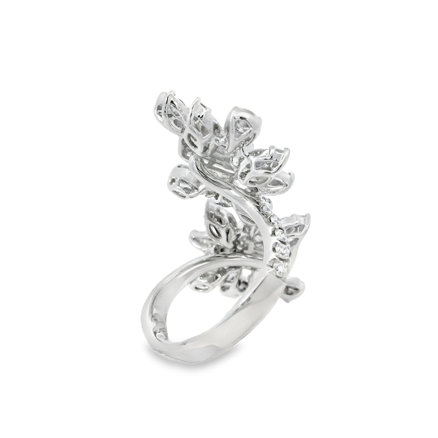 18k White Gold 3.61ctw Natural Diamond Flower Ring