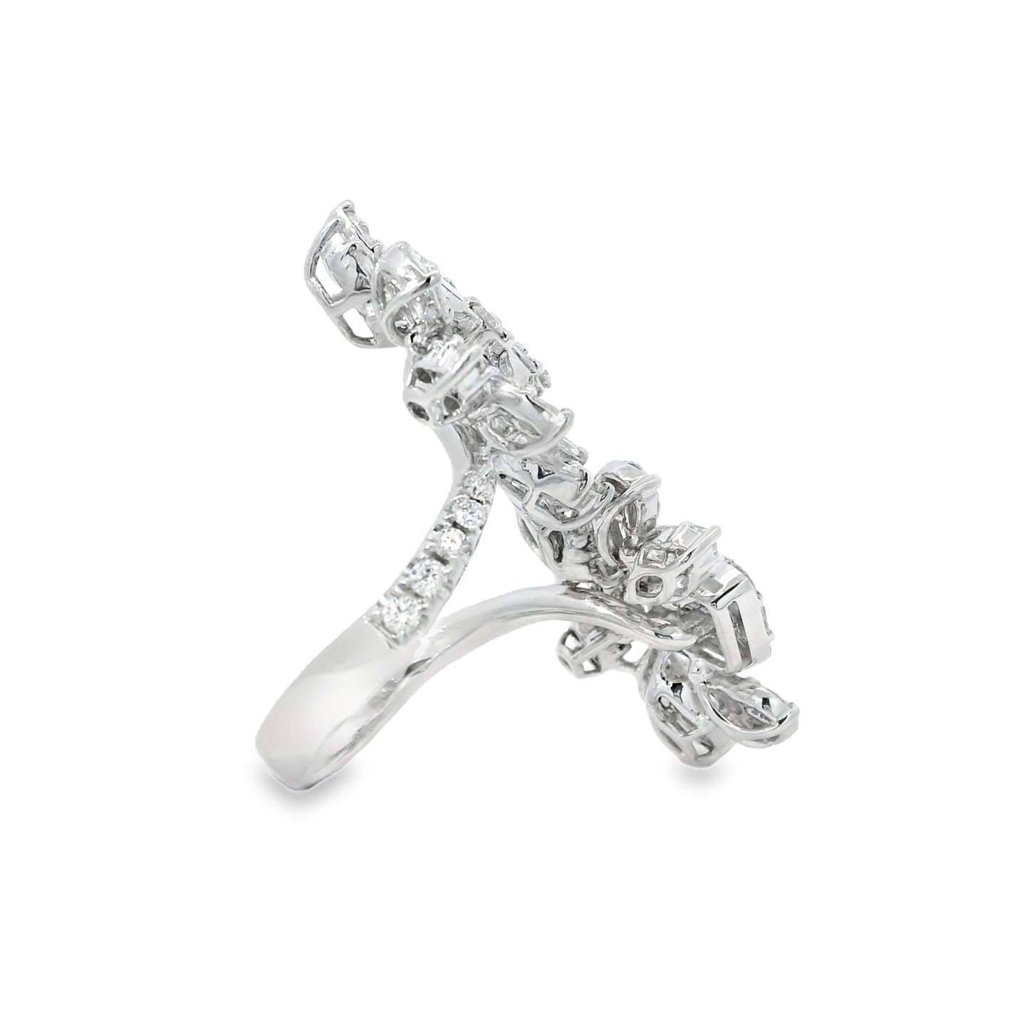 18k White Gold 3.61ctw Natural Diamond Flower Ring