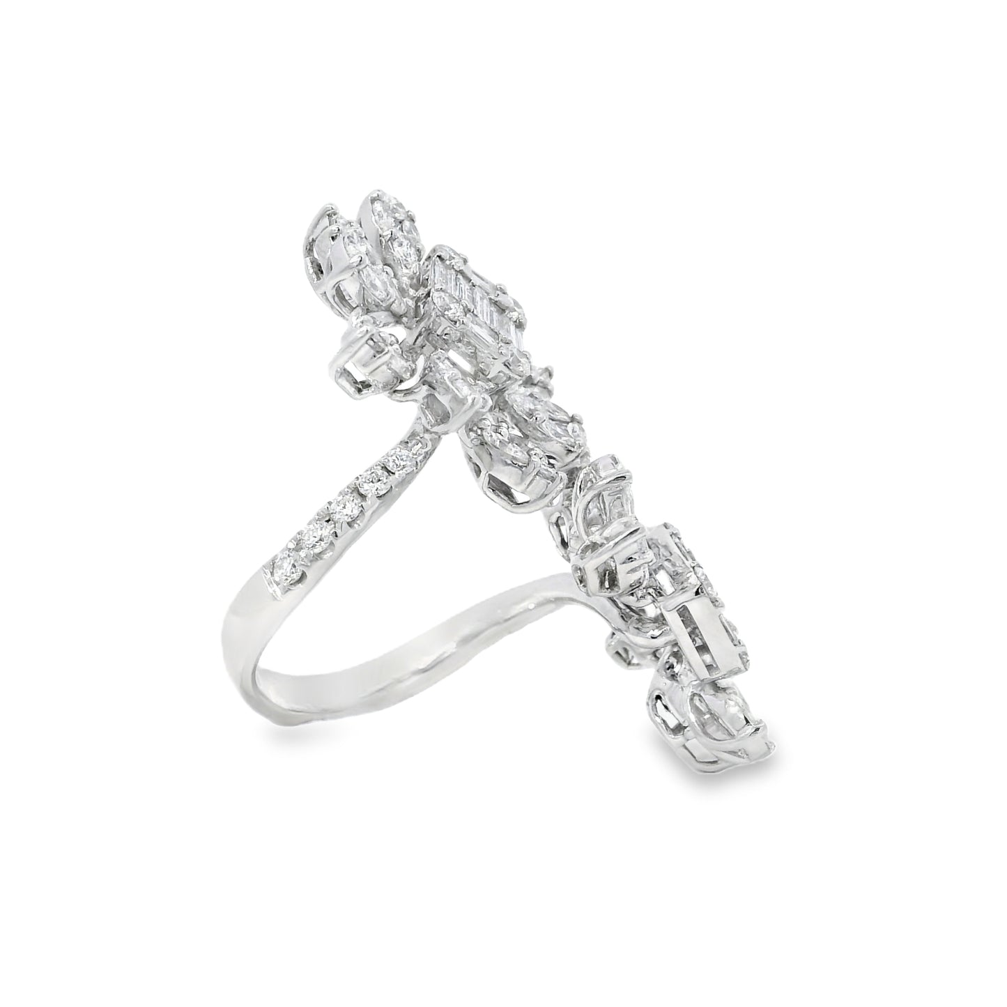 18k White Gold 3.61ctw Natural Diamond Flower Ring