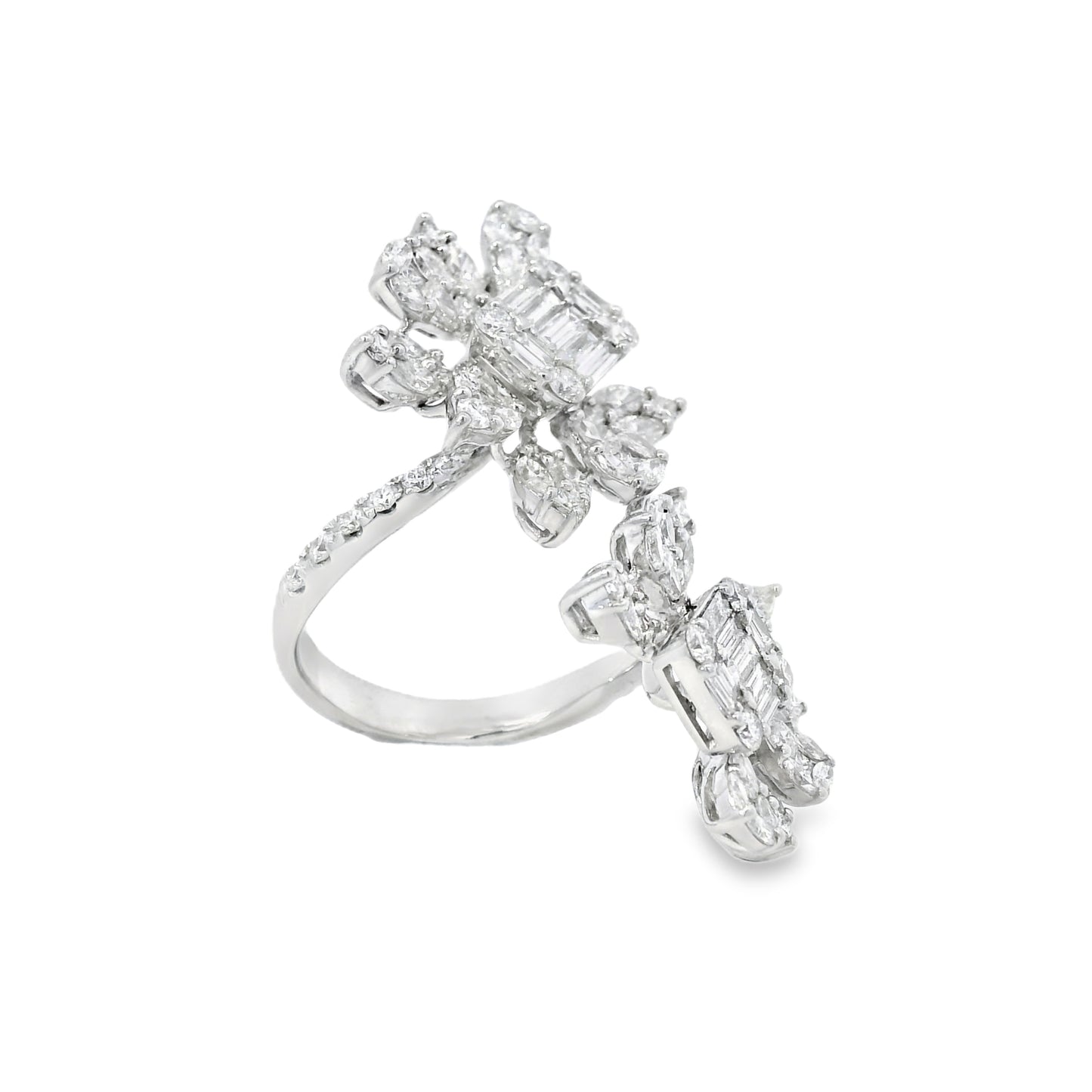 18k White Gold 3.61ctw Natural Diamond Flower Ring
