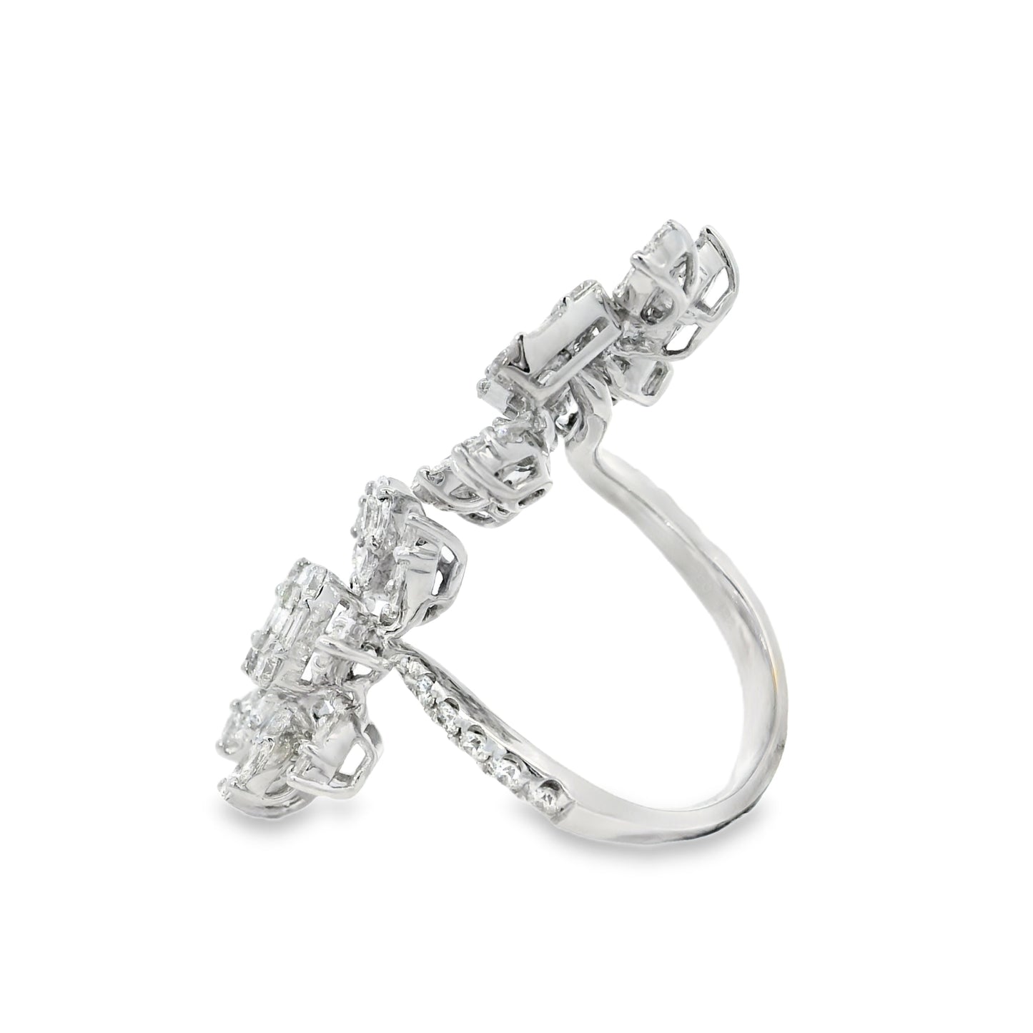 18k White Gold 3.61ctw Natural Diamond Flower Ring
