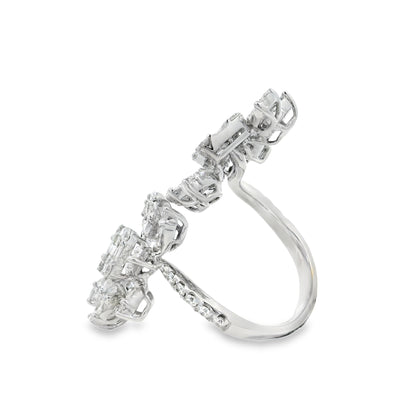 18k White Gold 3.61ctw Natural Diamond Flower Ring