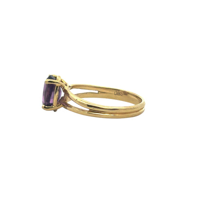 14k Yellow Gold Oval Amethyst Ring