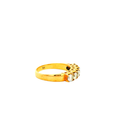 18k Yellow Gold 1.02ct Featuring Six-Stones Prong-set Diamond Ring