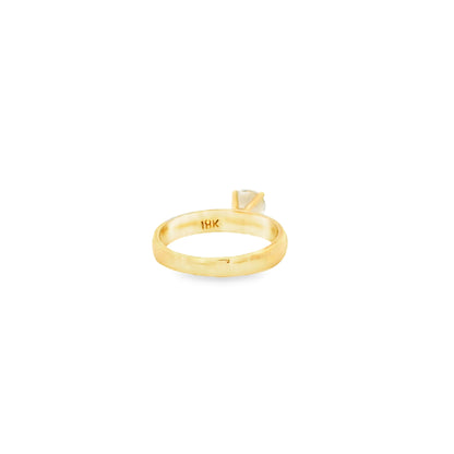 18k Yellow Gold 0.75ct Solitaire Ring Featuring a Round Cut Diamond