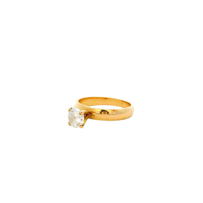 18k Yellow Gold 0.75ct Solitaire Ring Featuring a Round Cut Diamond