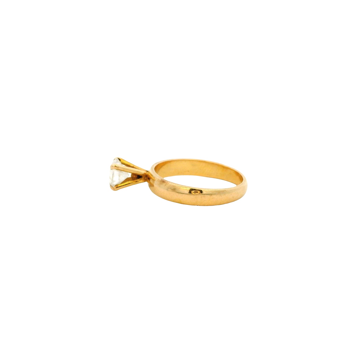 18k Yellow Gold 0.75ct Solitaire Ring Featuring a Round Cut Diamond