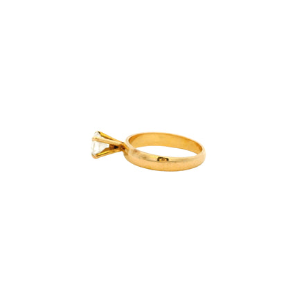 18k Yellow Gold 0.75ct Solitaire Ring Featuring a Round Cut Diamond