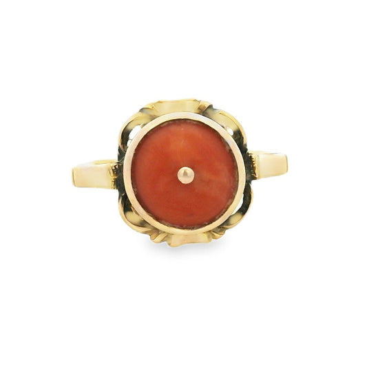 Vintage 14k Yellow Gold with Coral Stone in a Gold Band