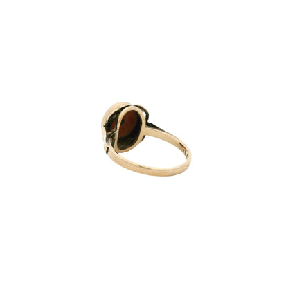 Vintage 14k Yellow Gold with Coral Stone in a Gold Band