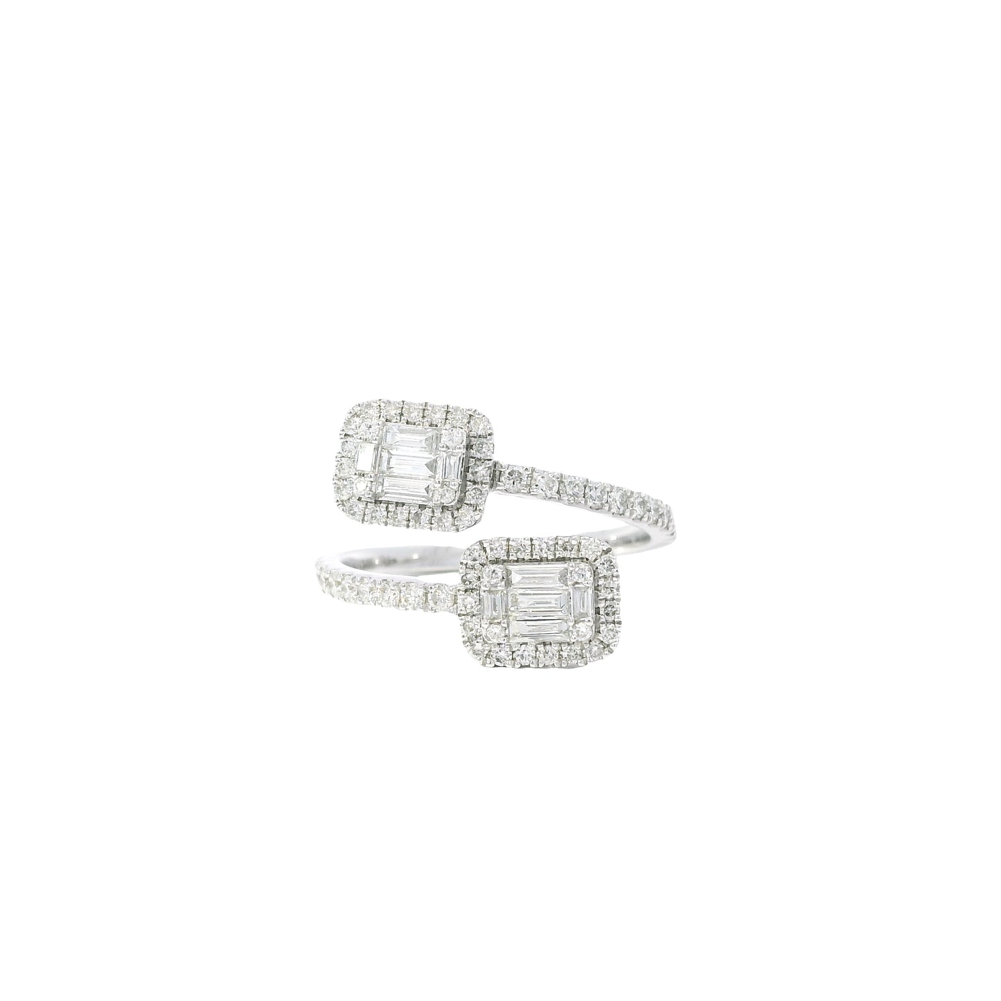 14k White Gold 0.28ct Baguette Cut and 0.45ct Round Brilliant Diamond in a Toi et Moi Ring
