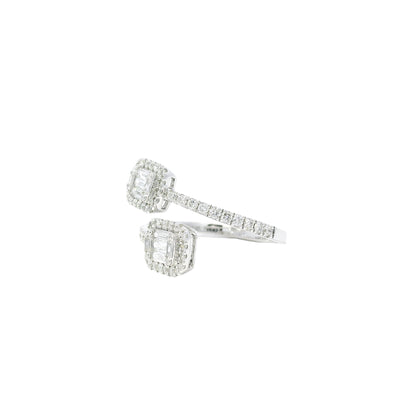14k White Gold 0.28ct Baguette Cut and 0.45ct Round Brilliant Diamond in a Toi et Moi Ring