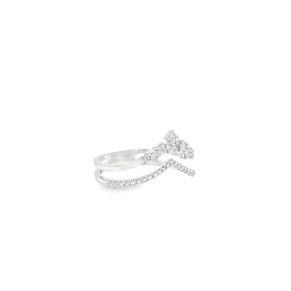14k White Gold 0.23ctw Round Brilliant Diamonds in a V-Shaped Ring