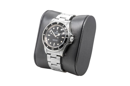 Vintage Rolex Submariner 5513 Stainless Steel Black Dial Watch