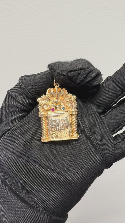 14k Yellow Gold Openable Torah Scroll Pendant