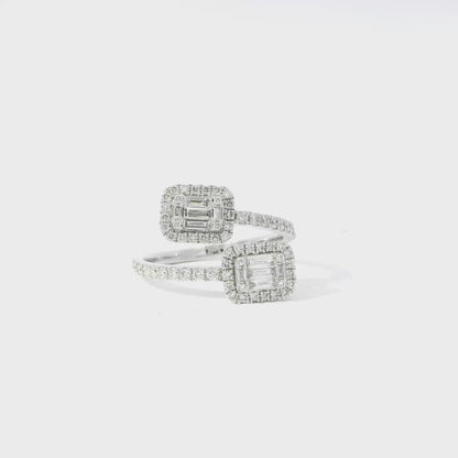 14k White Gold 0.28ct Baguette Cut and 0.45ct Round Brilliant Diamond in a Toi et Moi Ring