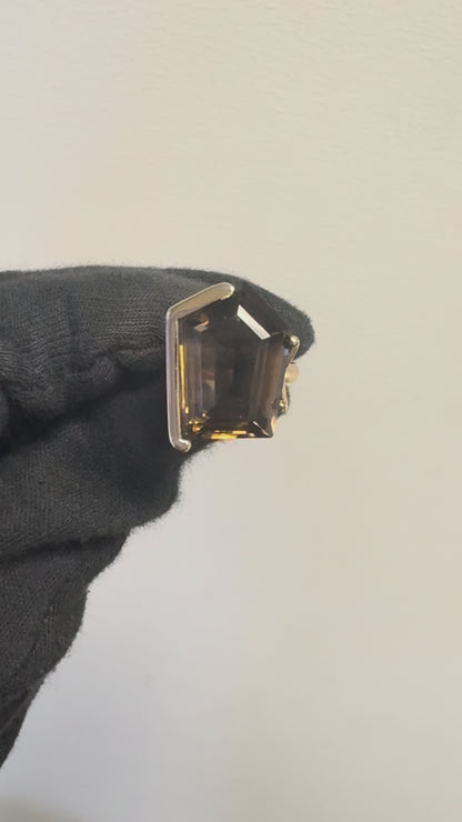 Vintage 14k Yellow Gold Pentagon Shaped Smoky Quartz Gemstone Ring