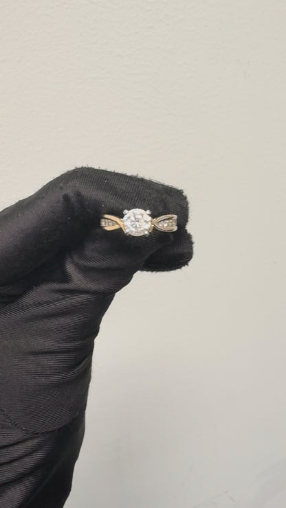14k Yellow Gold approx. 0.90ctw Natural Round Diamond Engagement Ring