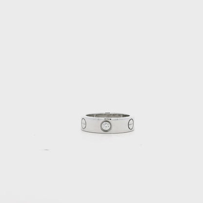 R5897 product video