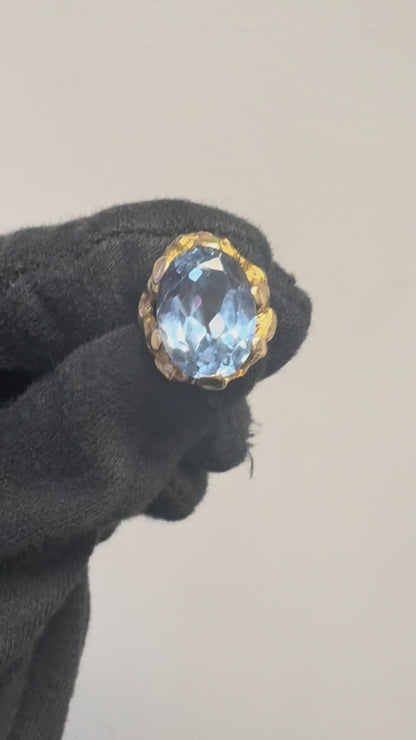 Vintage 14k Yellow Gold Oval Blue Gemstone Ring