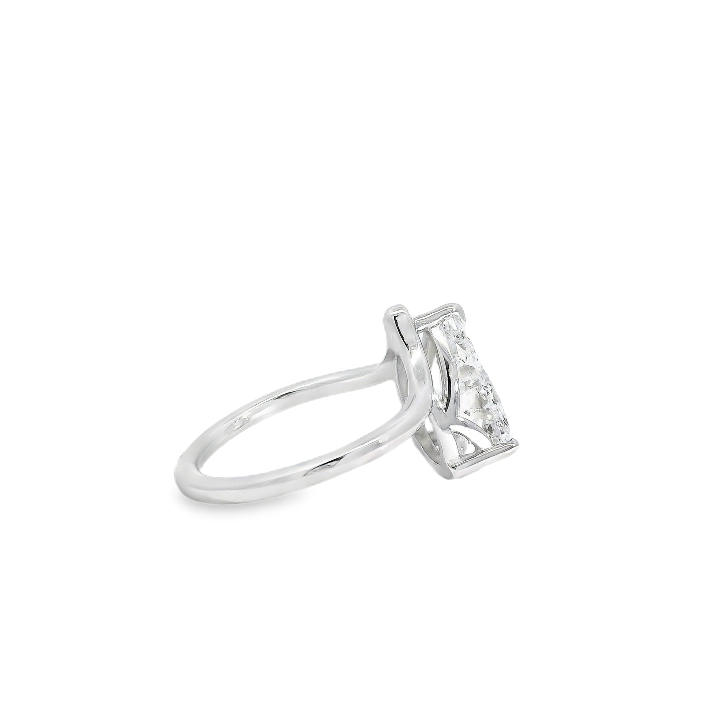 14k White Gold 2.88ct Pear Cut Diamond Engagement Ring