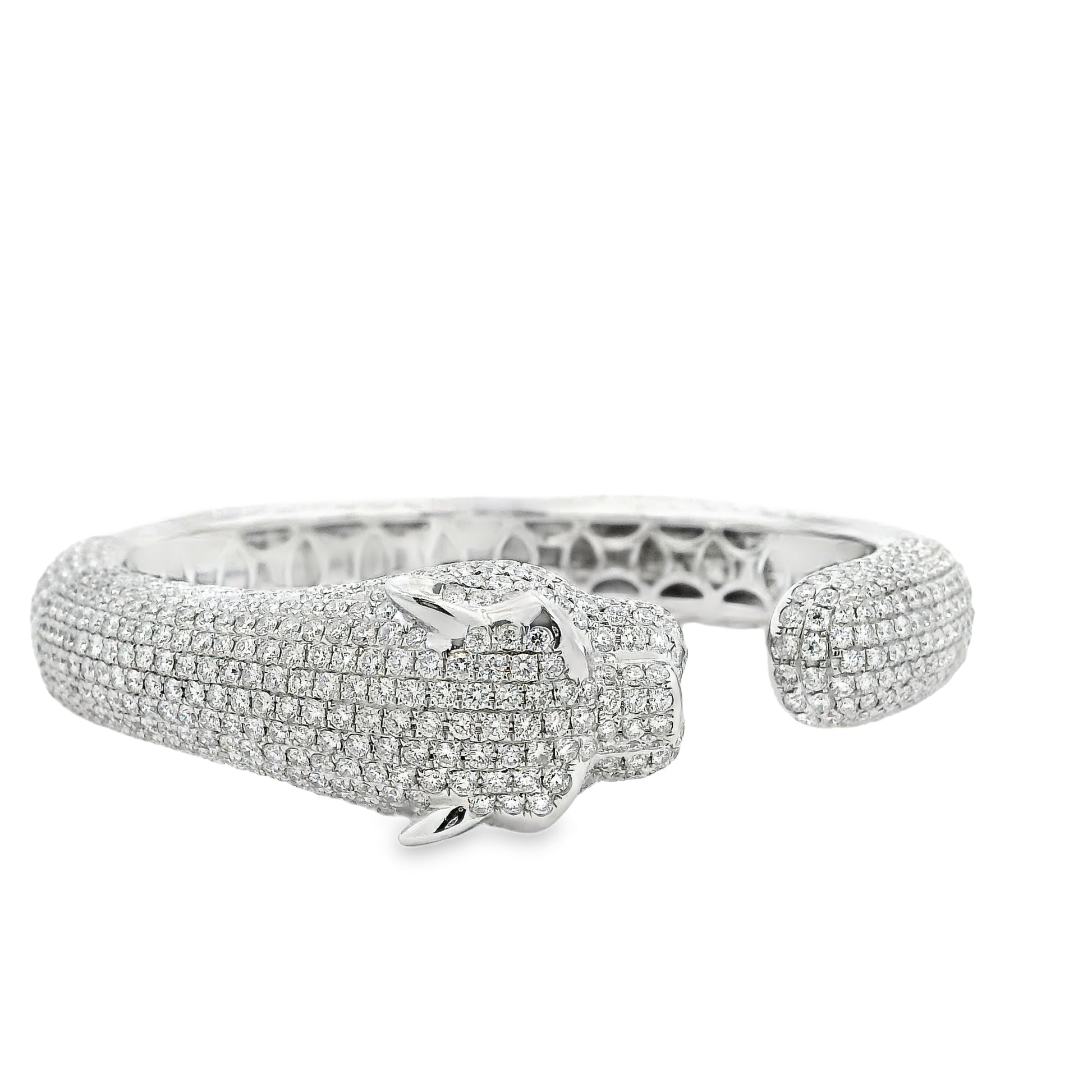 18k White Gold 0.31ctw Emerald and 10.57ctw Round Diamond Pavé Panther Hinged Bangle Bracelet — photo 13 of 13