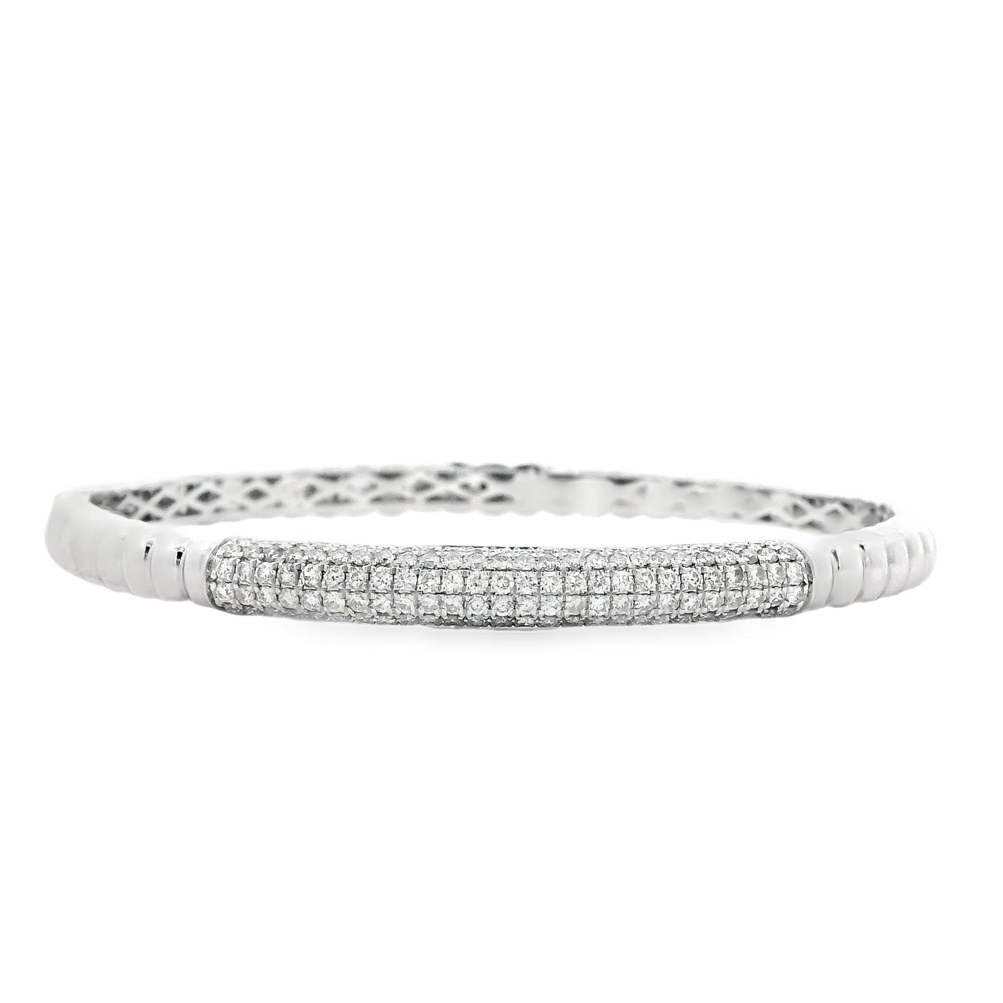 18k White Gold 1.30ctw Round Brilliant Diamond Pavé Scalloped Bangle Bracelet — front view, clasp closed