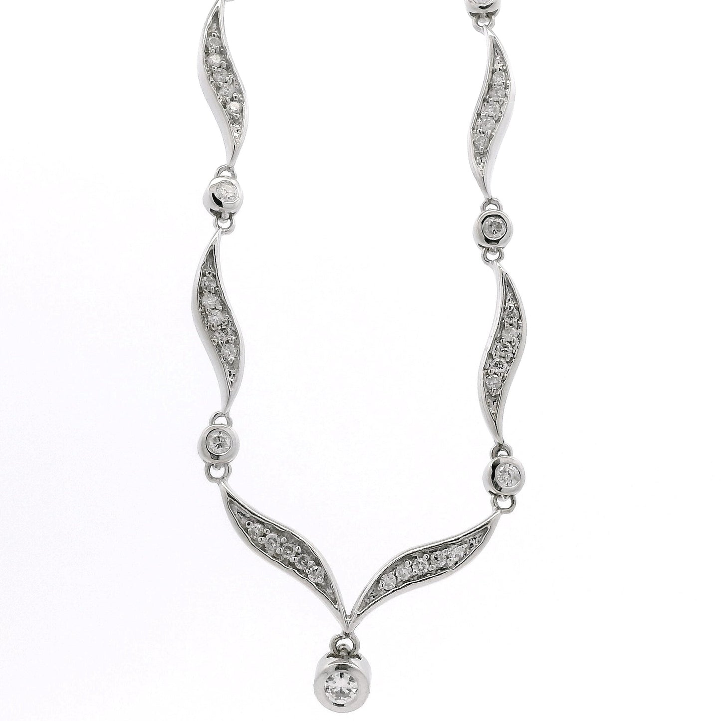 14k White Gold 0.90ctw Round Brilliant Diamond V-Shaped Necklace — front view