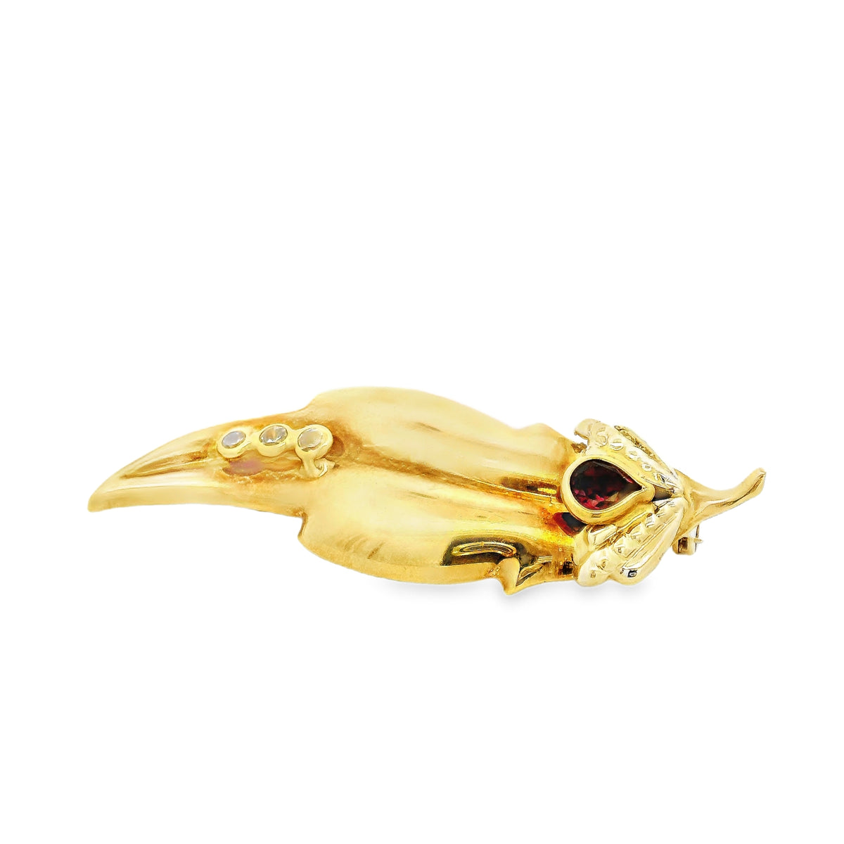 18k Yellow Gold Figural Bird Brooch with 0.27ctw Diamond and Red Stone Accent — left three-quarter angle