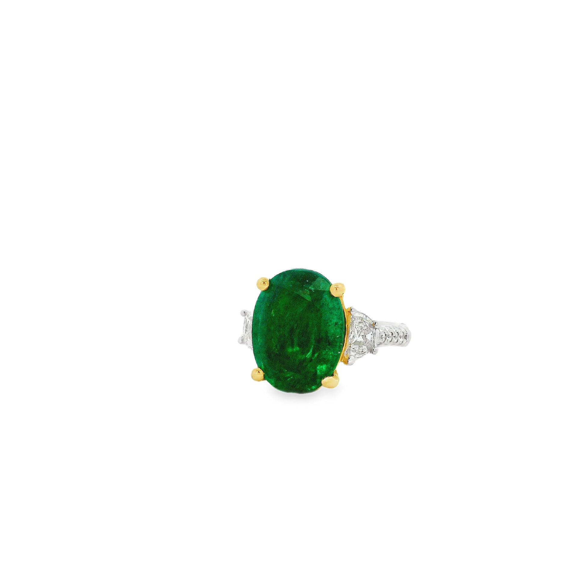 18k Two-Tone Gold 8.00ct Oval Cut Natural Emerald and 0.38ctw Diamond Ring — left three-quarter angle