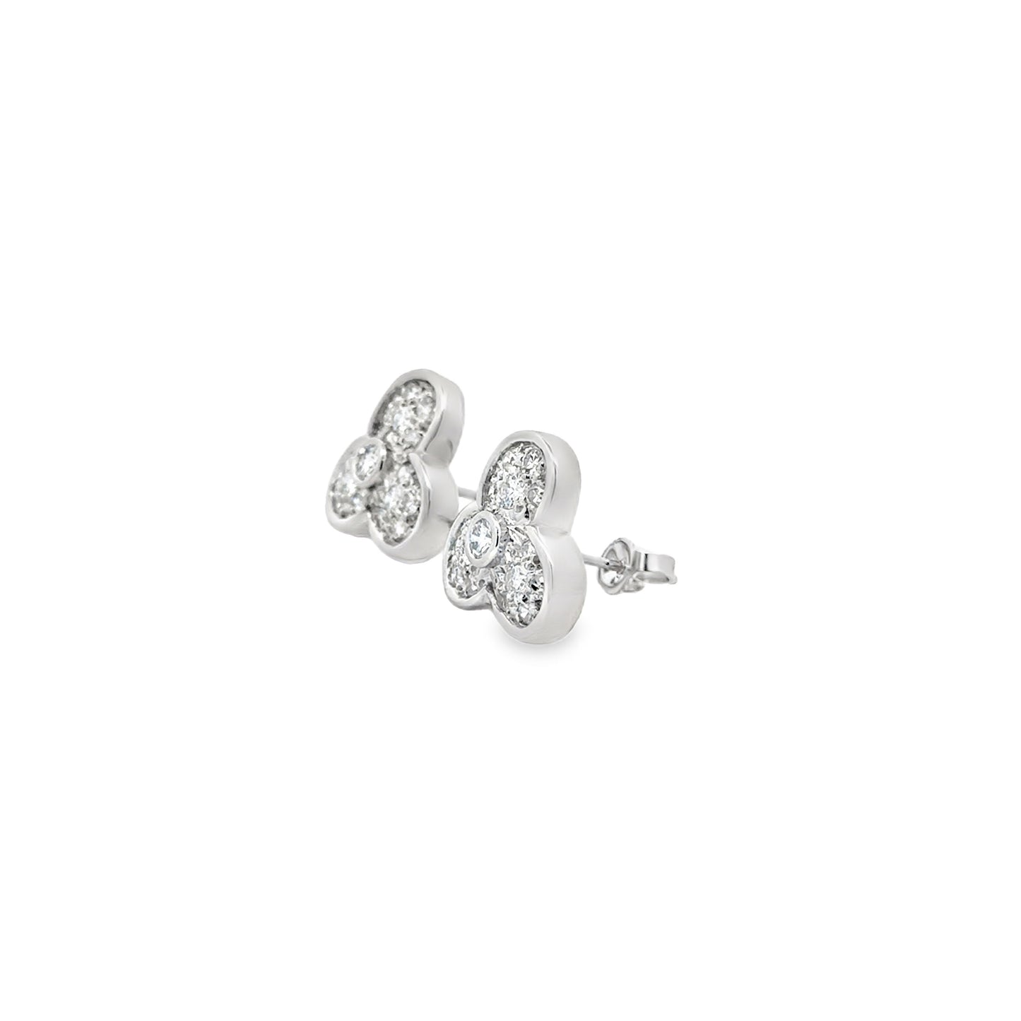 14k White Gold 1.00ctw Round Diamond Floral Cluster Earrings — right three-quarter angle