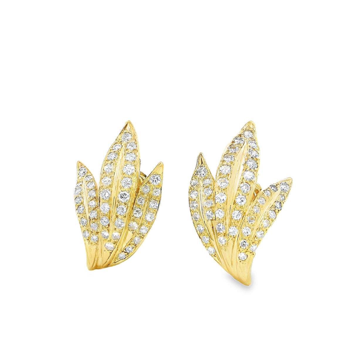 18k Yellow Gold 2.50ctw Round Brilliant Diamond Pavé Leaf Motif Earrings — right three-quarter angle