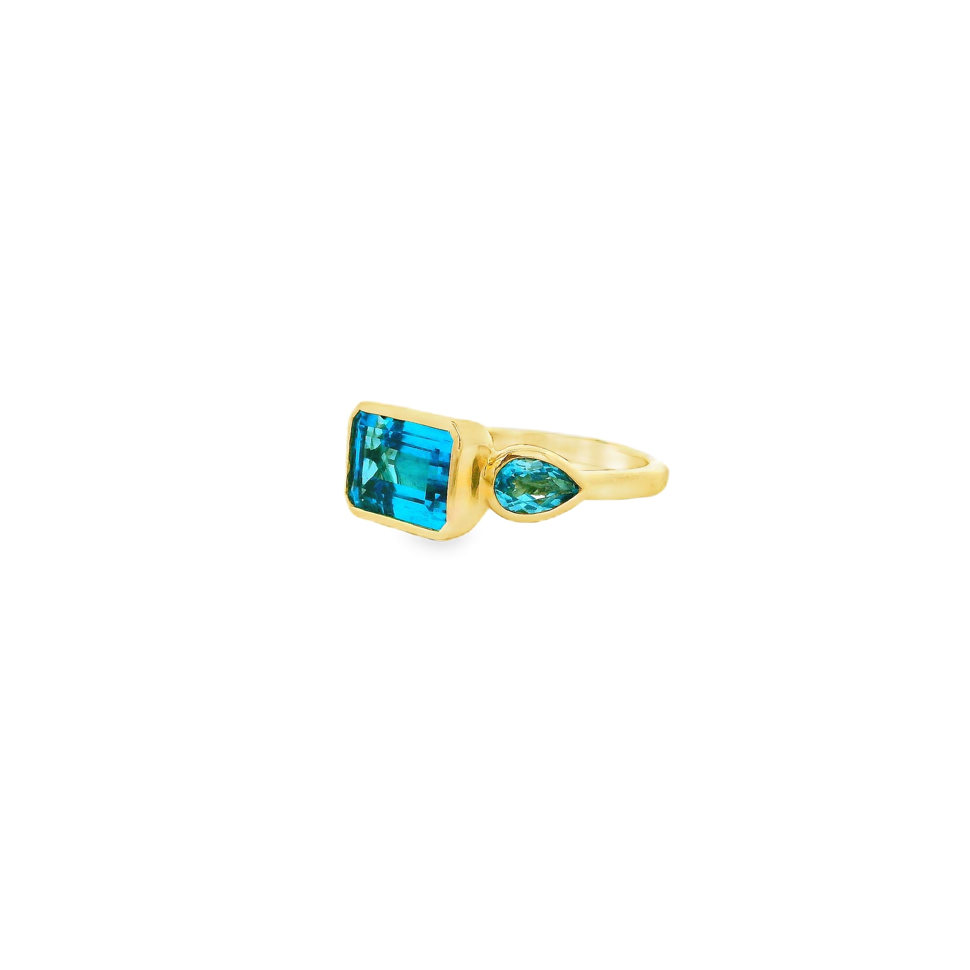 Gabriel and Co. 14k Yellow Gold 5.20ctw Swiss Blue Topaz Signet Ring — right three-quarter angle