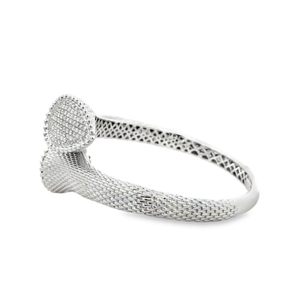 18k White Gold 2.17ctw Round Brilliant Diamond Pavé Bangle Bracelet — macro detail of the clasp