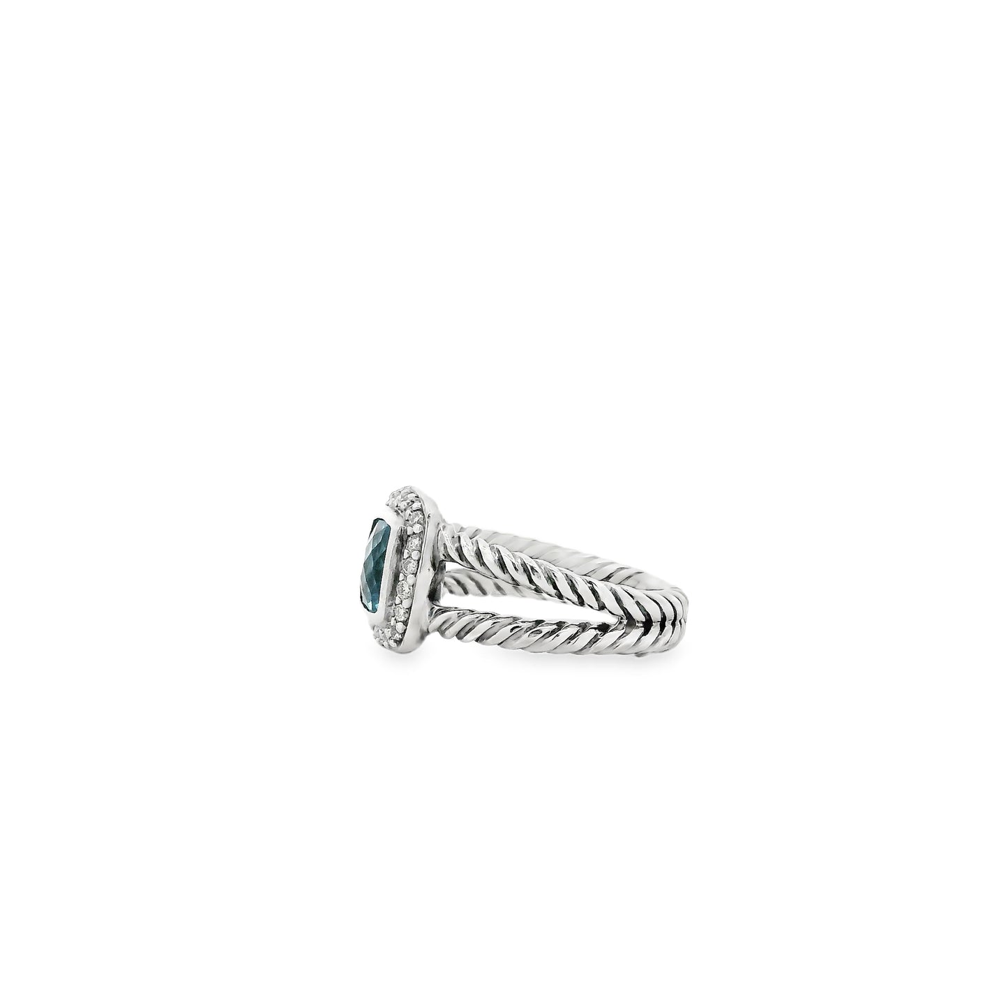 David Yurman Petite Albion Sterling Silver Blue Topaz and Diamond Ring — macro detail of the stones